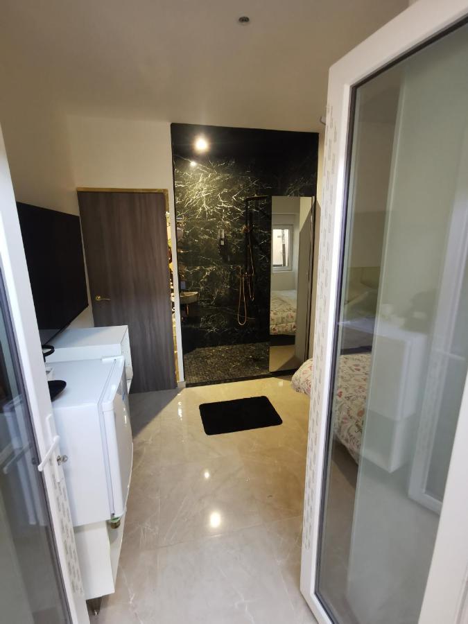 Lyon Superbe Jacuzzi Vue Sur Jardin Lägenhet Villeurbanne Exteriör bild